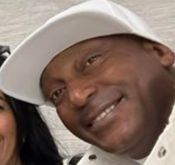 Rolando Villegas Menéndez (en EE.UU.)